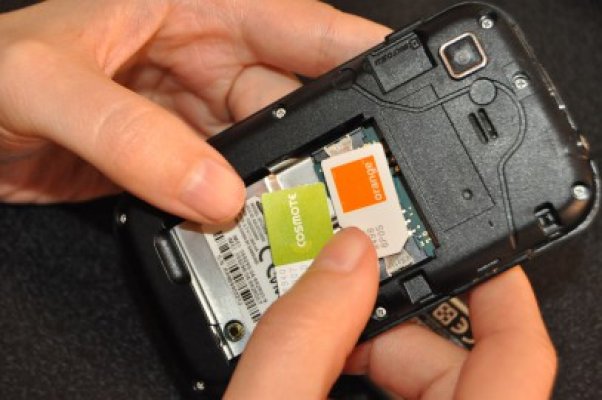 Vodafone a preluat operatorul grec de telecomunicaţii Hellas Online pentru 73 de milioane de euro